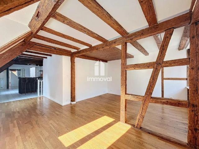 QUARTIER DES HALLES T3 en sous plex 87.56m²
