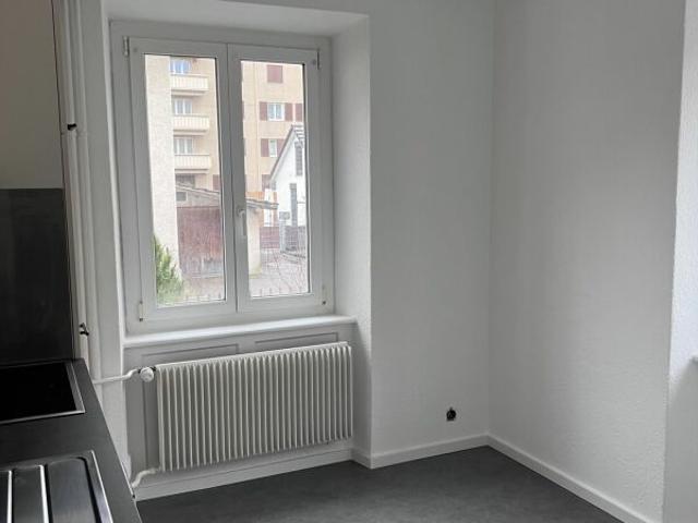 Quartier et petit locatif calmes, appartement de 3,5 pièces au rez supérieur