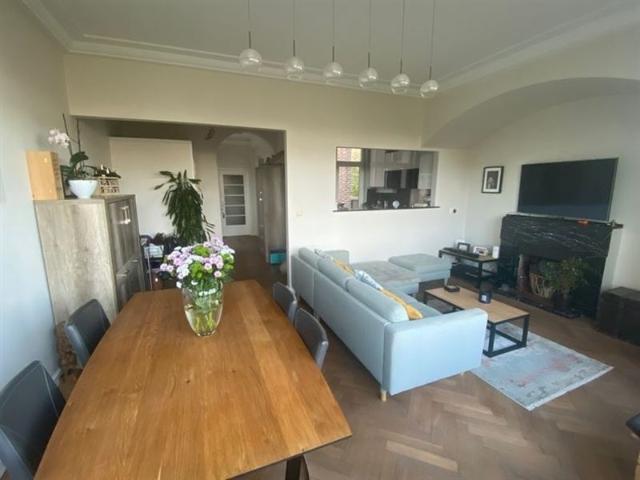 Quartier EU Bel appartement 2 chambres avec TERRRASSE