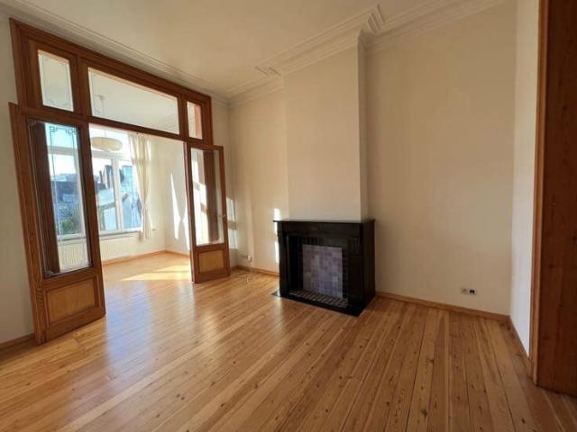 Quartier EU, magnifique appartement +/ 75 m² 1 ch