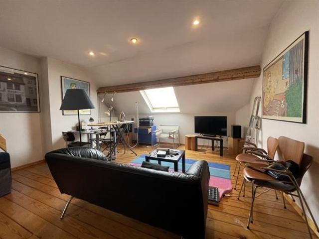 Quartier Européen ! Bel Appartement NON MEUBLE une chambre avec terrasse