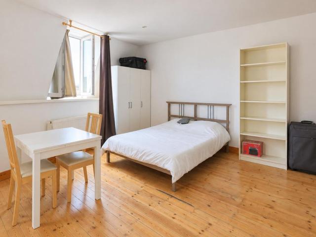 QUARTIER EUROPEEN, LUMINEUX STUDIO