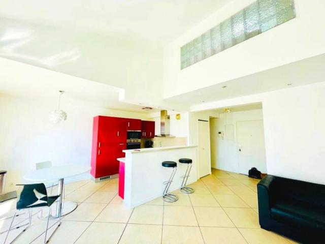 Quartier Guilhemery T3 en duplex