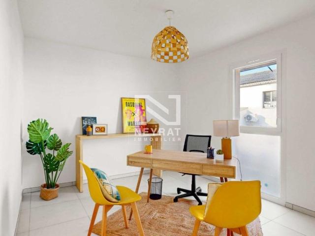 Quartier Jean Moulin T4 Avec Jardin Et Double Parking 83m² Saint Raphaël