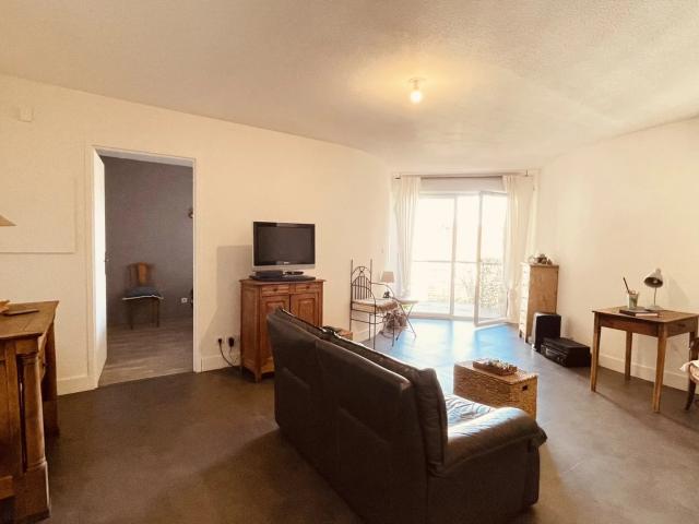 Quartier Minimes T3 coup de cœur avec balcon + parking – Canal d