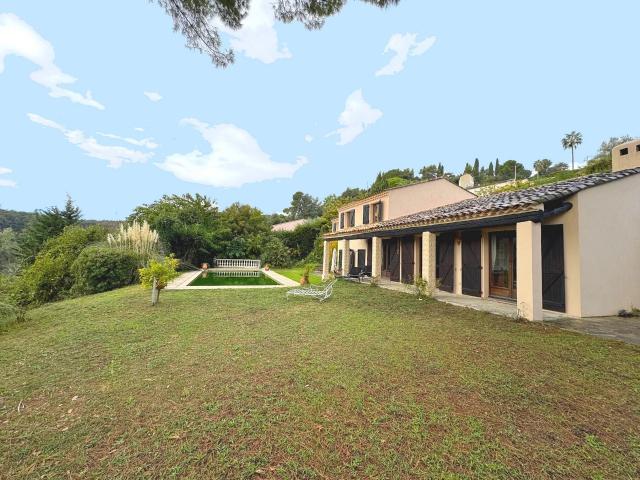 Quartier résidentiel 220m² Vence