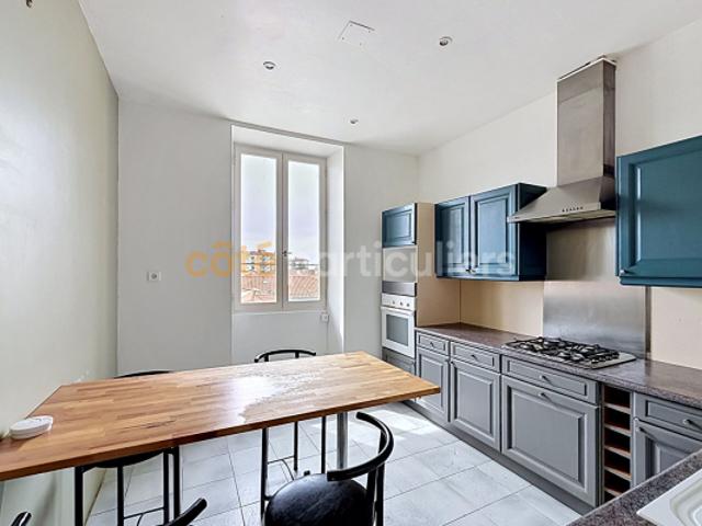 Quartier St Martin / Duplex à rénover Fort potentiel