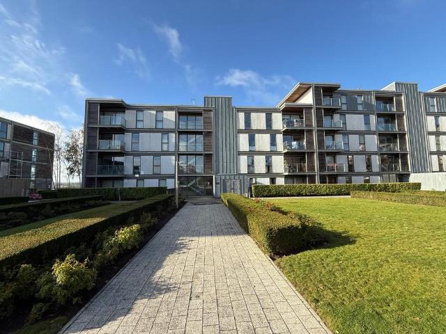 Quartz House, VIzion, Central Milton. 1 bed apartment to rent £1,200 pcm £277 pw