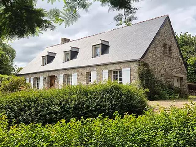 Quettehou 50630 Achat / Vente maison 8 pièces t8 cave parking
