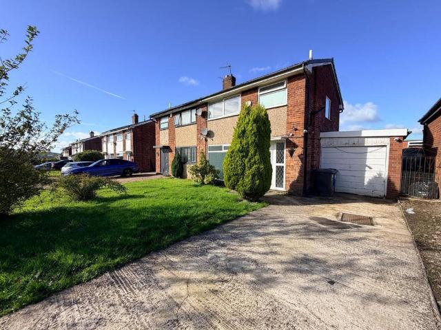 Quebec Road, Blackburn. Lancs. BB2 7DP 3 bed semi detached house to rent £1,050 pcm £242 pw