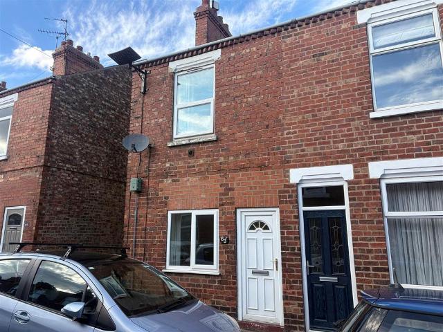 Queen Victoria Street, South Bank 2 bed terraced house to rent £1,100 pcm £254 pw