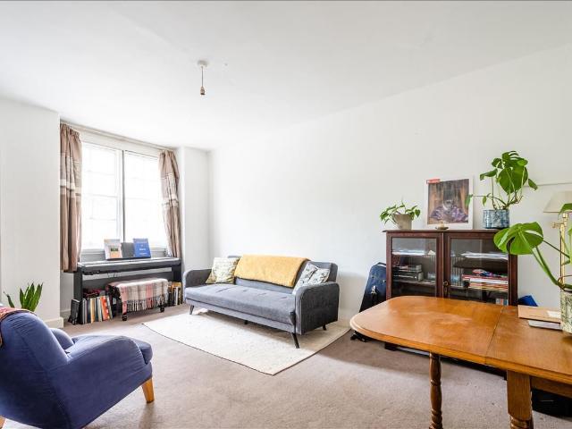 Queen Alexandra Mansions, Bloomsbury WC1H, 2 bed flat to rent, £3,033 pcm | PrimeLocation
