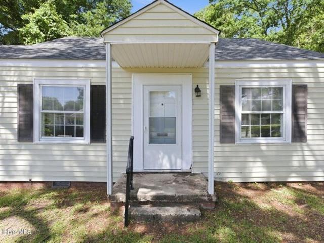 Queen Anne Ln, New Bern, Home For Sale