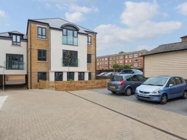 Queen Anne Road, Maidstone ME14, 2 bed flat to rent, £1,400 pcm | PrimeLocation