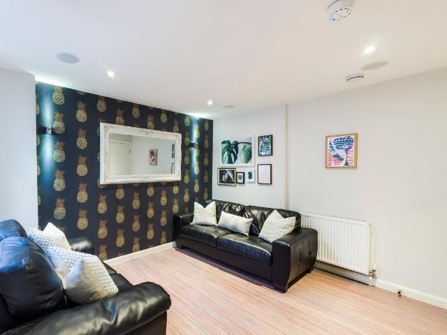 Queen Anne Street, Stoke ST4, 5 bed terraced house to rent, £399 pppm | PrimeLocation