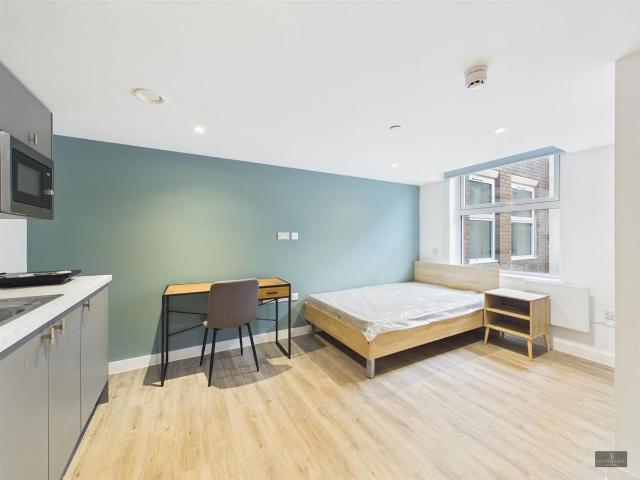 Queen Charlotte Street, Bristol BS1, 1 bed flat to rent, £1,170 pcm | PrimeLocation