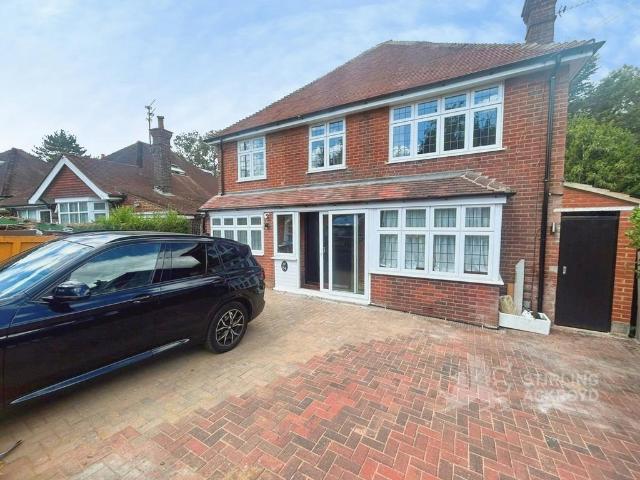 Queen Eleanors Road, Guildford. 8 bed detached house to rent £8,800 pcm £2,031 pw