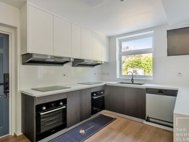 Queen Eleanors Road, Guildford, Surrey GU2, 6 bed detached house to rent, £6,028 pcm | PrimeLocation