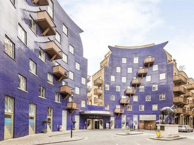 Queen Elizabeth Street, London SE1 1 bed flat to rent £2,300 pcm £531 pw