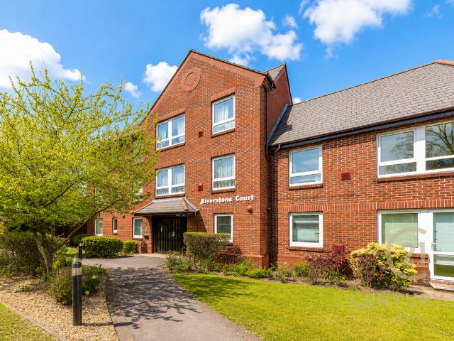 Queen Elizabeth Road, Kingston Upon Thames KT2, 1 bed flat to rent, £1,375 pcm | PrimeLocation