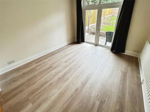 Queen Isabels Avenue, Cheylesmore, Coventry, CV3
