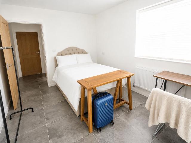 Queen Isabels Avenue, Cheylesmore, Coventry CV3, Studio to rent, £995 pcm | PrimeLocation