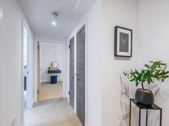 Queen Mary Avenue, Queens Park, Glasgow, G42