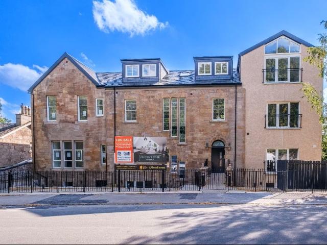 Queen Mary Avenue, Queens Park, Glasgow, G42