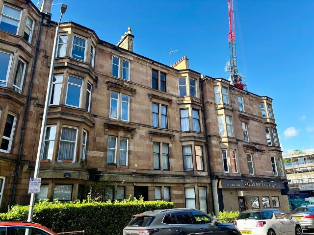 Queen Margaret Drive, Glasgow G20, 4 bed flat to rent, £2,400 pcm | PrimeLocation