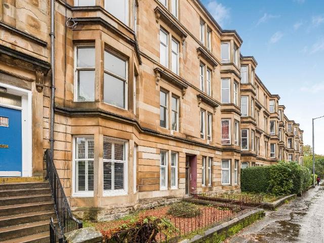 Queen Margaret Drive, North Kelvinside, Glasgow G20, 3 bed flat to rent, £1,750 pcm | PrimeLocation