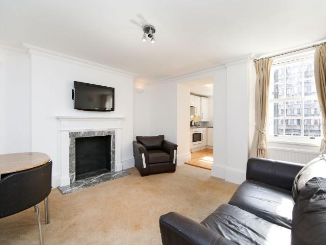 Queen Square, London WC1N, 2 bed flat to rent, £3,000 pcm | PrimeLocation
