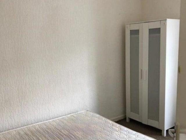Queen Street 5 bed house share to rent £1,750 pcm £404 pw