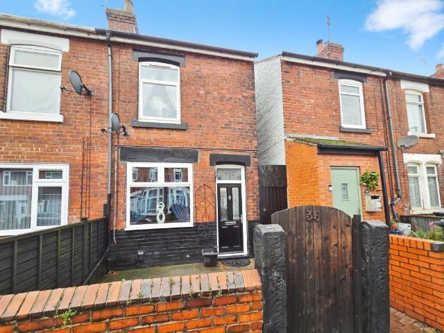 Queen Street, Clifton, S65 2SR 2 bed terraced house to rent £875 pcm £202 pw