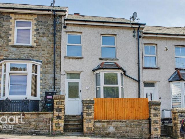 Queen Street, Abertillery 3 bed terraced house to rent £900 pcm £208 pw