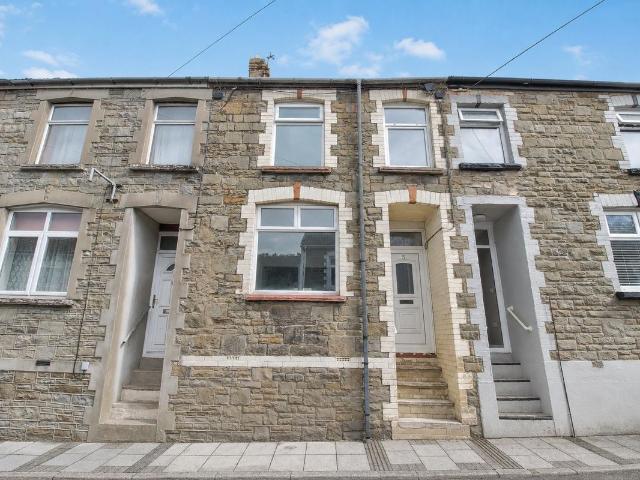 Queen Street, Abertillery NP13, 2 bed terraced house to rent, £800 pcm | PrimeLocation