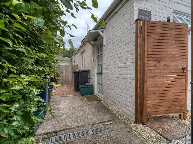 Queen Street, Gillingham SP8, 1 bed semi detached bungalow to rent, £850 pcm | PrimeLocation