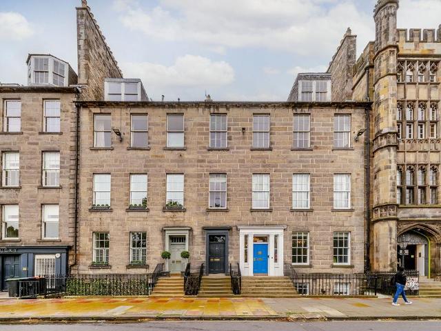 Queen Street, Edinburgh, Midlothian 3 bed apartment to rent £2,400 pcm £554 pw