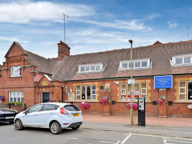 Queen Street, Henley On Thames, Oxfordshire RG9, 1 bed flat to rent, £1,395 pcm | PrimeLocation
