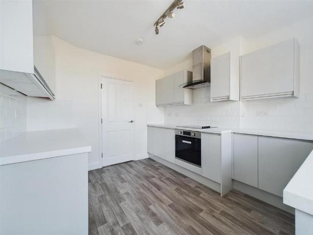 Queen Street, Hitchin SG4 2 bed flat to rent £1,400 pcm £323 pw