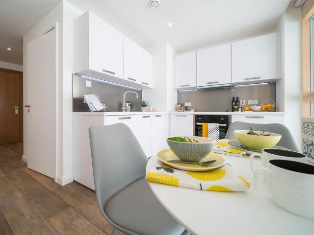 Queen Street, Maidenhead, Berkshire SL6, Studio to rent, £1,425 pcm | PrimeLocation