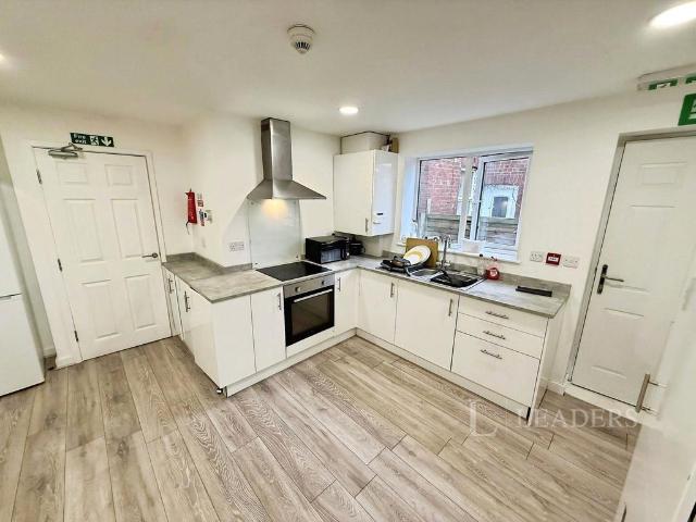 Queen Street, Normanton, WF6 5 bed house to rent £450 pcm £104 pw