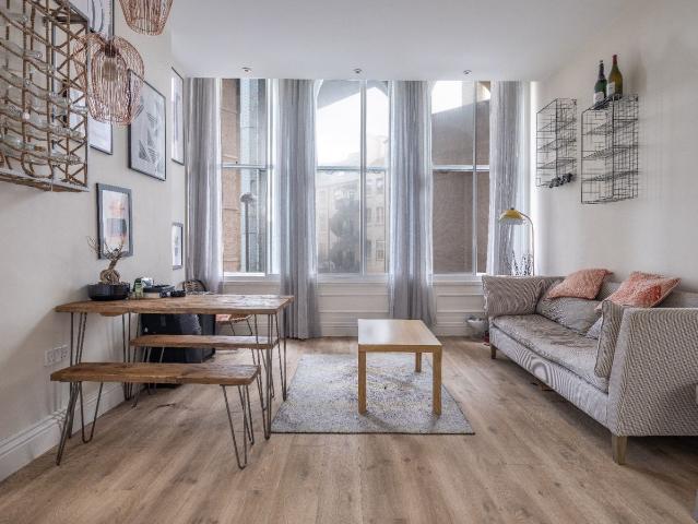 Queen Street, Newcastle Upon Tyne, Tyne And Wear NE1, 2 bed flat to rent, £1,500 pcm | PrimeLocation