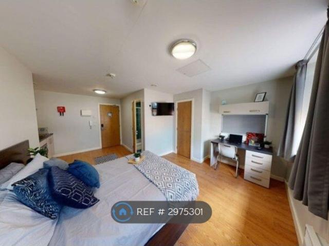 Queen Street, Sheffield S1, Studio to rent, £520 pcm | PrimeLocation