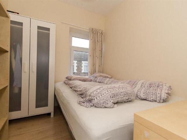 Queen Street, Pontypridd CF37 1 bed in a house share to rent £350 pcm £81 pw