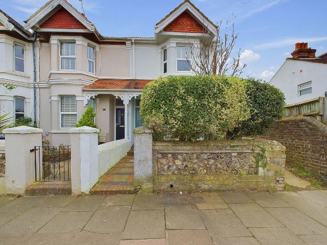 Queen Street, Worthing BN14, 4 bed end terrace house to rent, £2,150 pcm | PrimeLocation