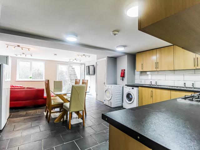 Queen Street, Treforest, Pontypridd | James Douglas Sales & Lettings