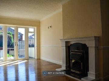 Queensthorpe Close, Leeds LS13, 3 bed semi detached house to rent, £1,280 pcm | PrimeLocation