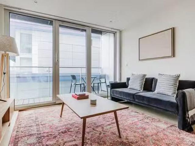 Queenstown Road, Nine Elms 1 Bedroom 1 Bath