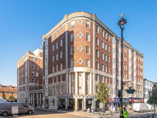 Queensway, Bayswater, London, W2 2 bed flat to rent £3,500 pcm £808 pw