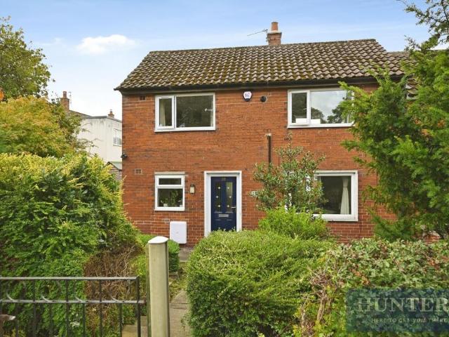 Queensway, Guiseley, Leeds 2 bed end of terrace house to rent £975 pcm £225 pw